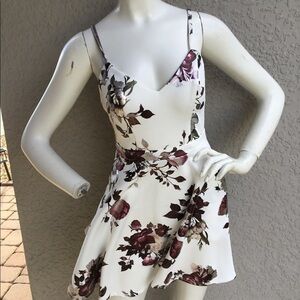 Beautiful MERLOT WHITE PROM NIGHT